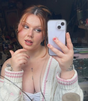 Taylor Hutchings Photo #36