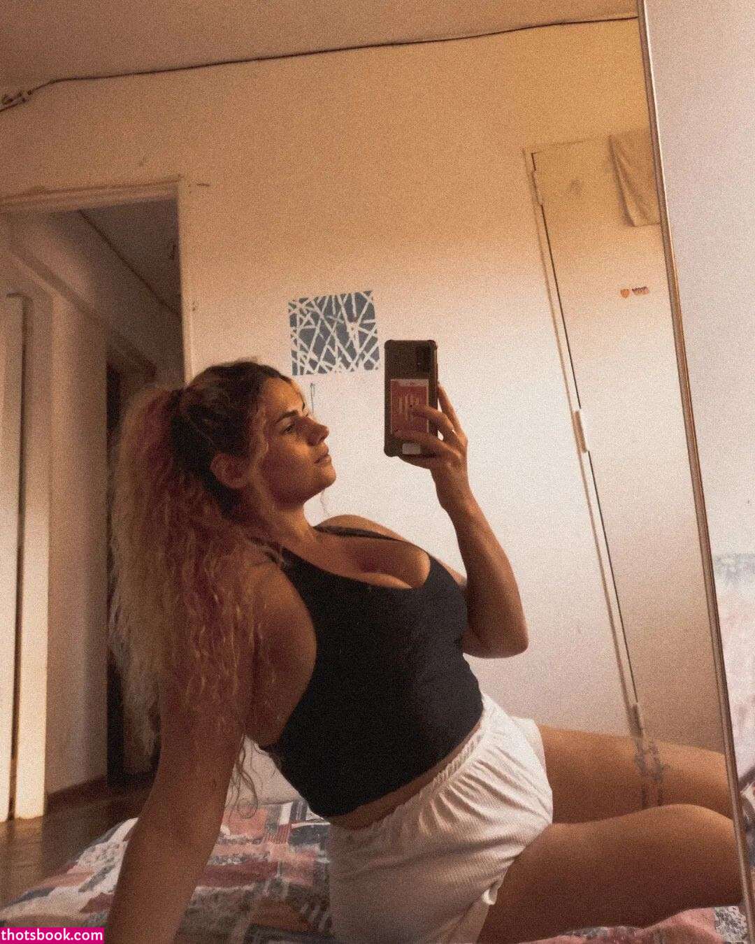 Victoria Hessel Photo #23