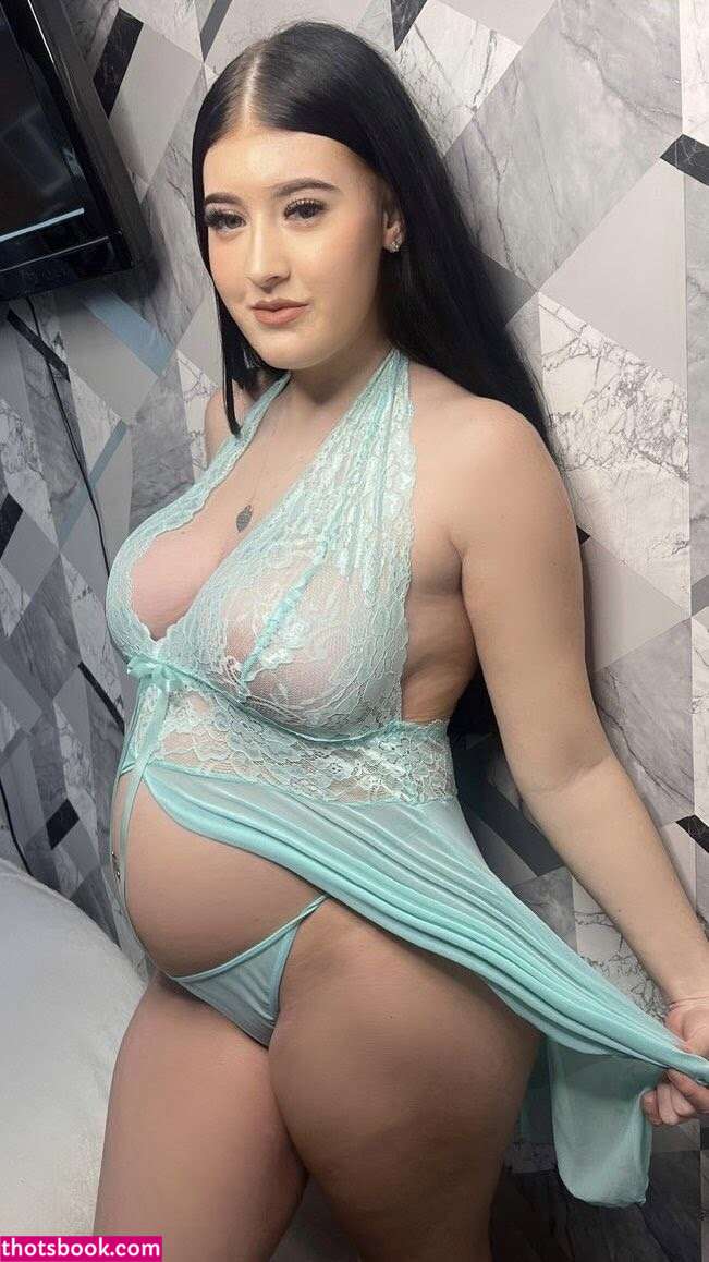 arianamilan Photo #19