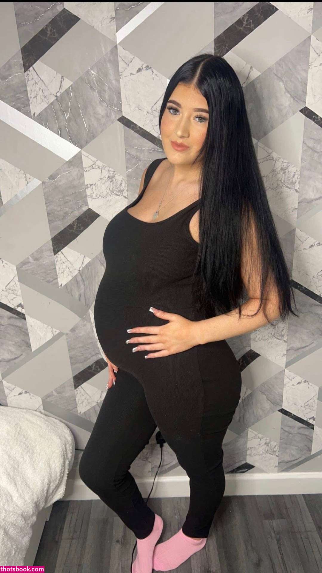 arianamilan Photo #26