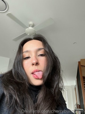 Cherrybunnygirl Photo #2