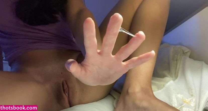 Cherrybunnygirl Photo #16