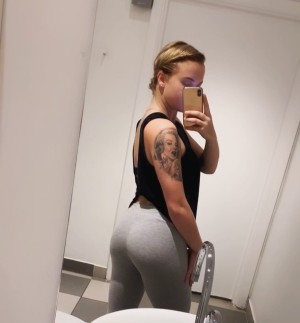 Emilie Brooklyn Photo #4