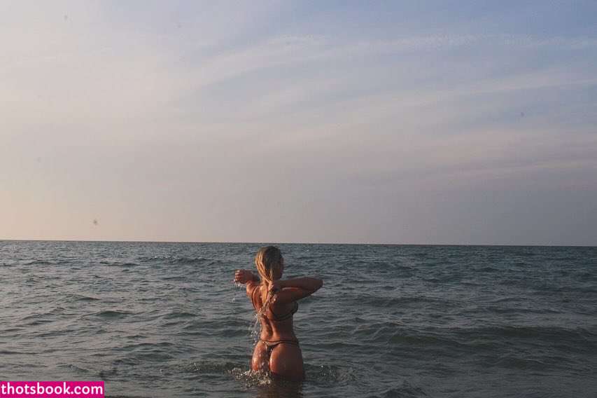 Faith Autumn Photo #27