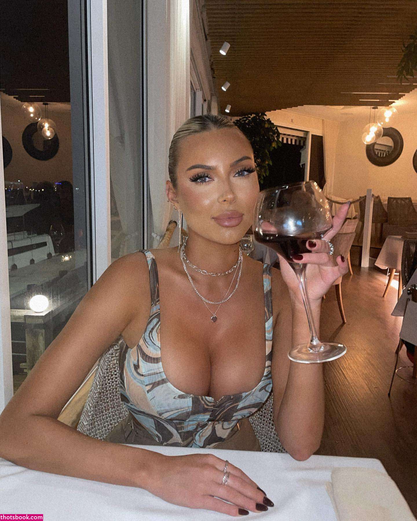 Kaseyy Hill Photo #15