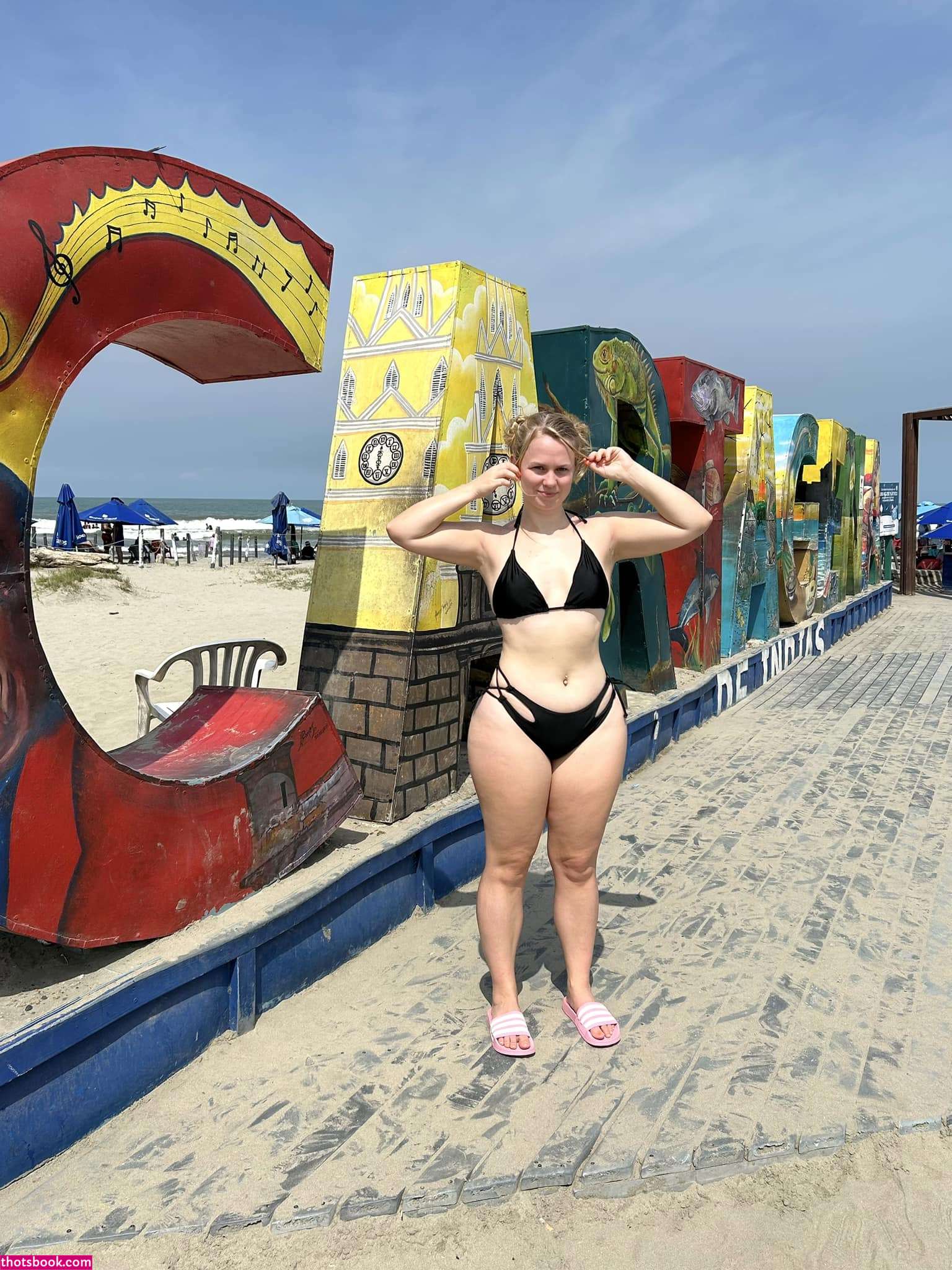 Melanie El Baghdadi Photo #13