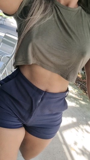 Youngfitsydcouple Photo #11