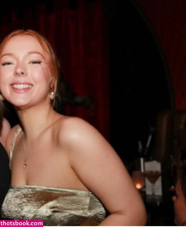 Beth Jones Photo #14