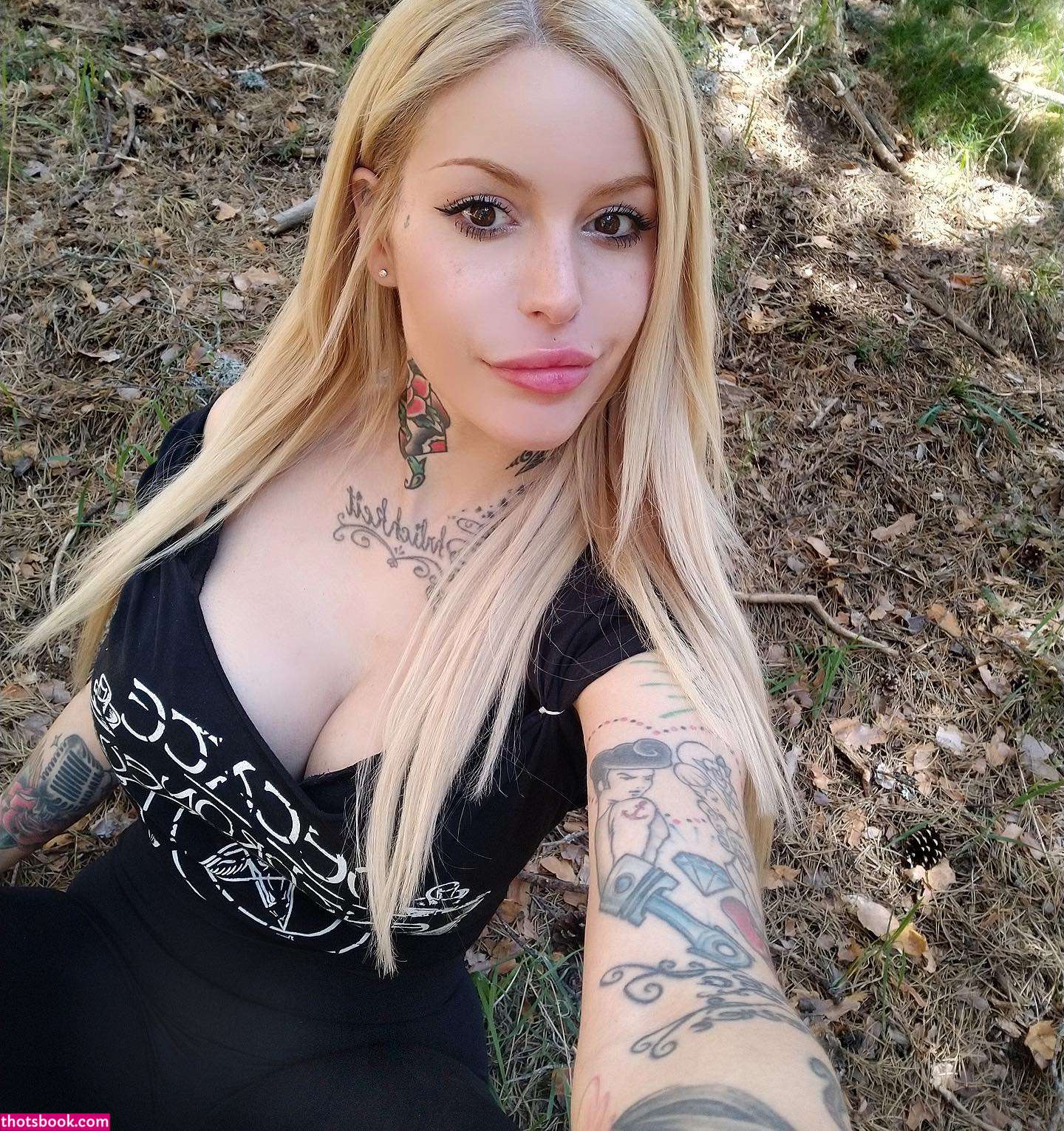 Von Darling Photo #21