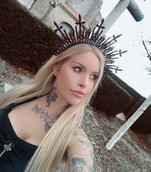 Von Darling Photo #34