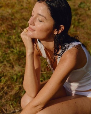 Chloe Bechini Photo #12