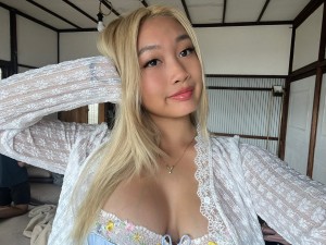 Daisee Hue Photo #17