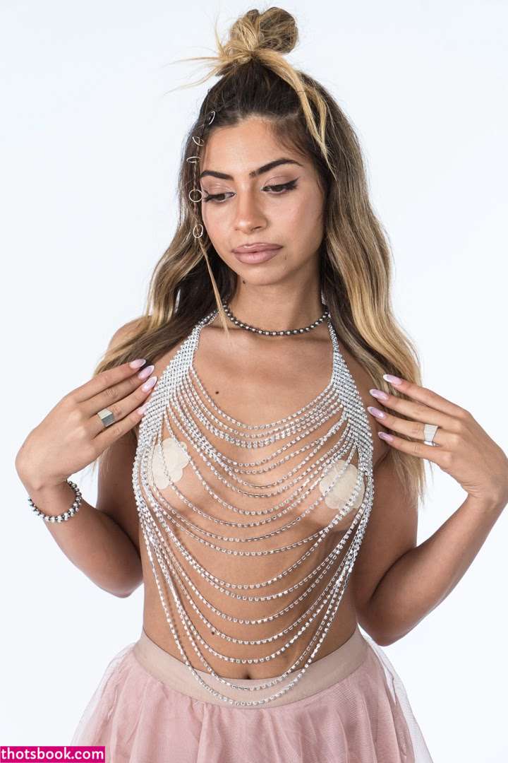 Koral Alkobi Photo #24