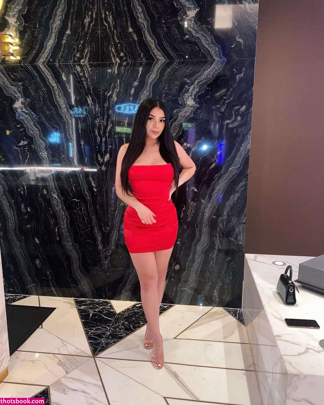 leshlieguerrero Photo #2