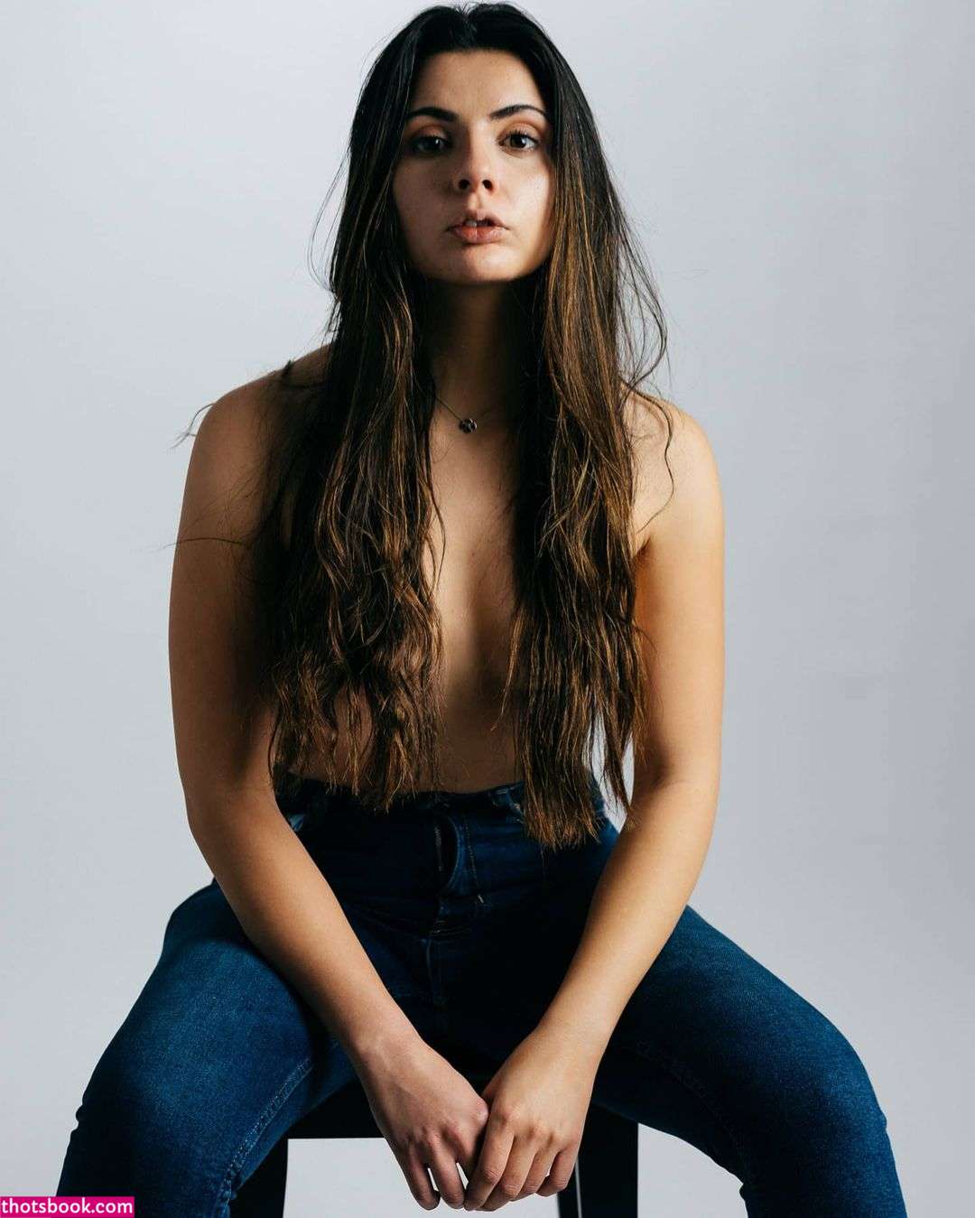 May Karavani Photo #5