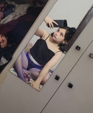 eternallyaliceee Photo #24