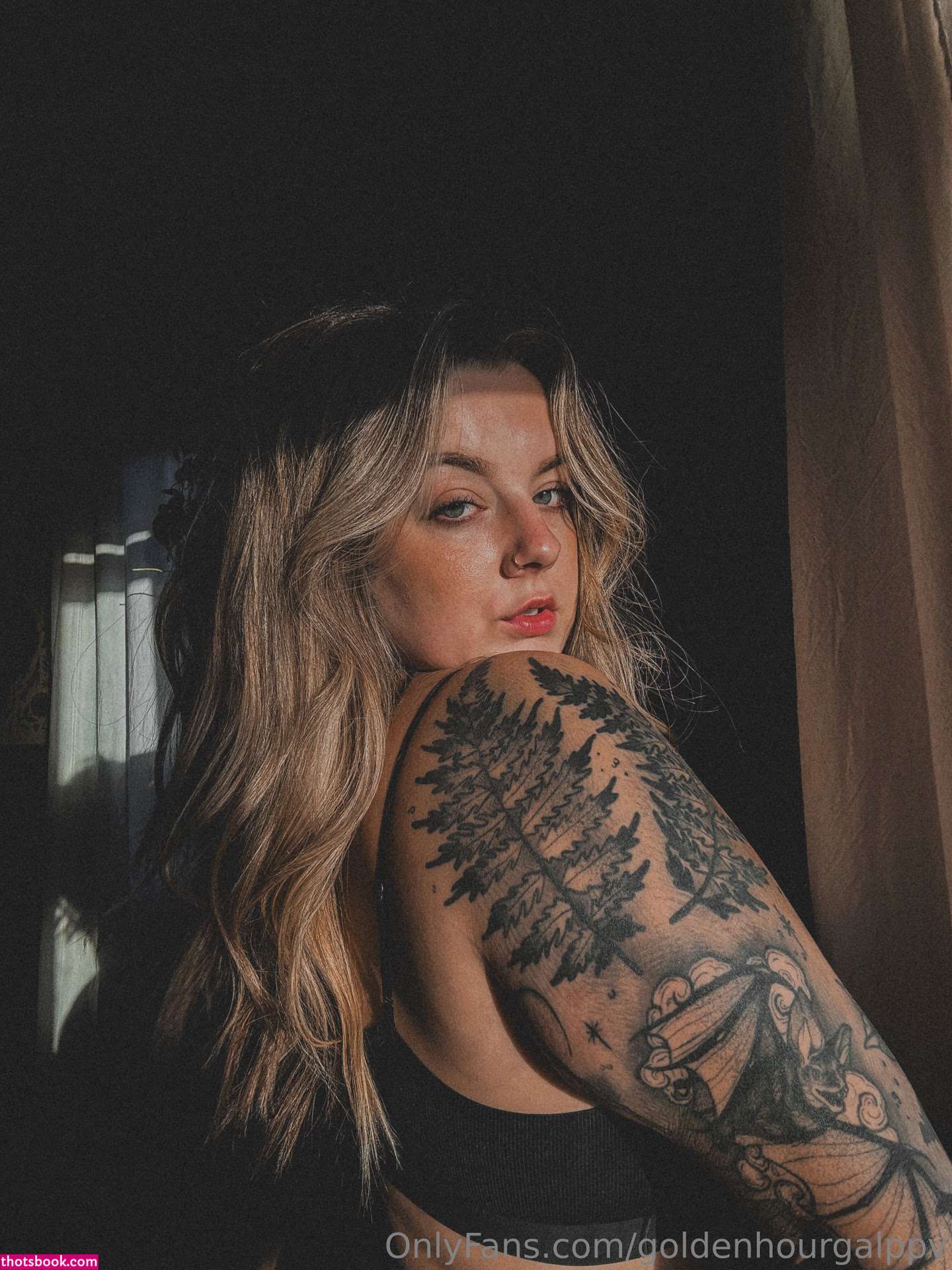 goldenhourgal Photo #22