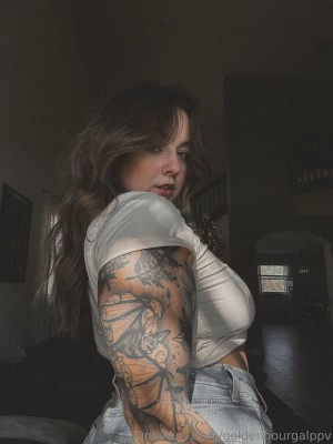 goldenhourgal Photo #15