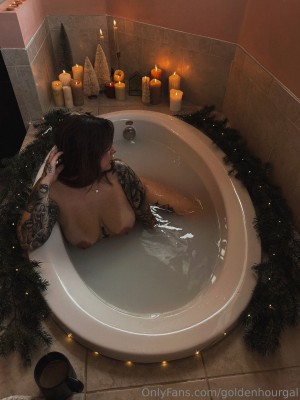 goldenhourgal Photo #27