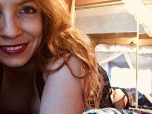 Iris Goldea Photo #27