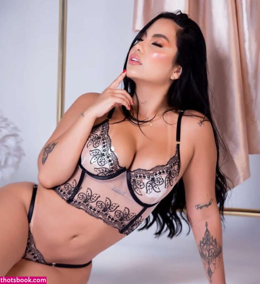 Juliana Karie Photo #5