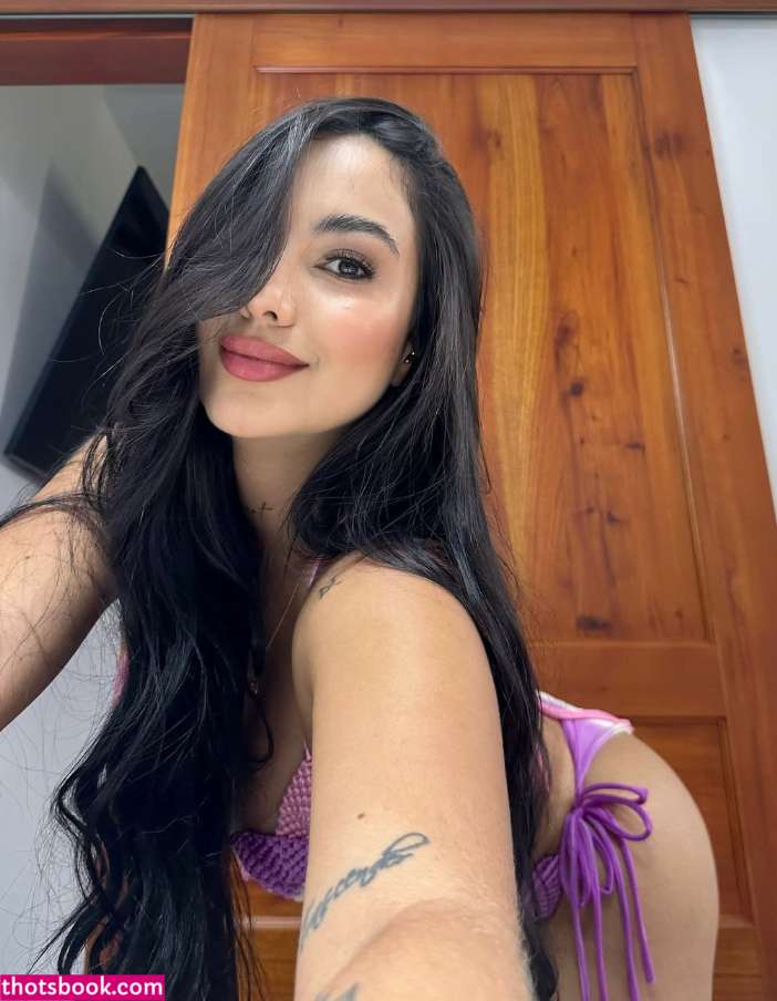 Juliana Karie Photo #9