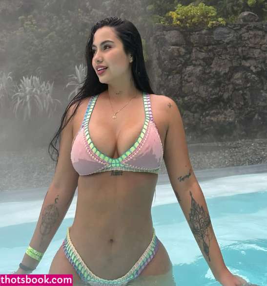 Juliana Karie Photo #10