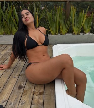 Juliana Karie Photo #6