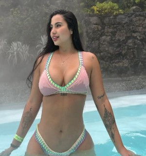 Juliana Karie Photo #10