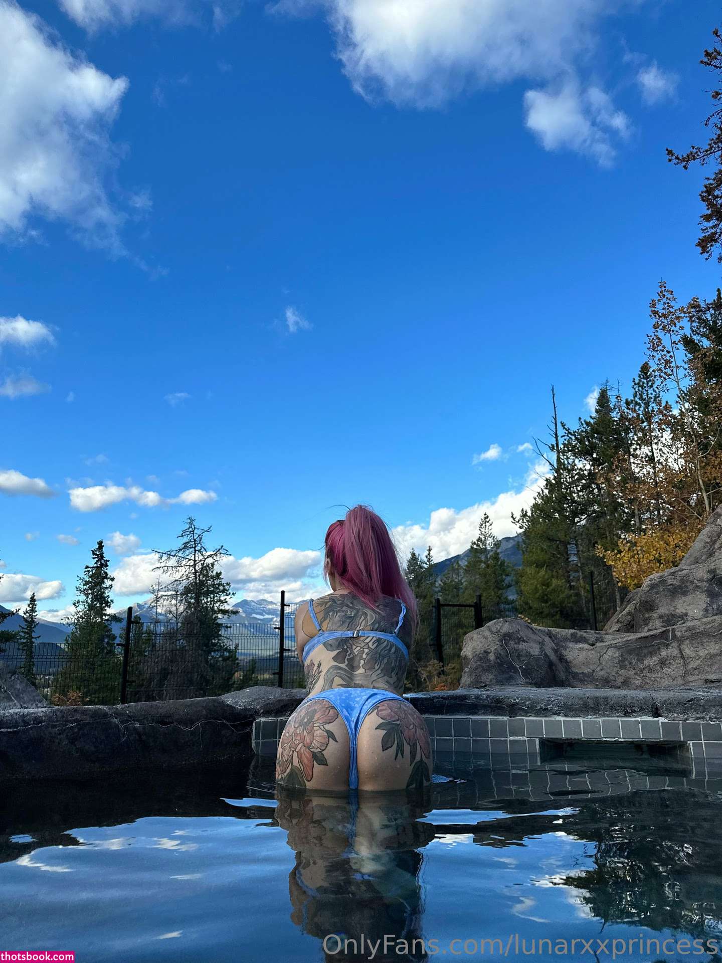 lunarxxprincess Photo #28