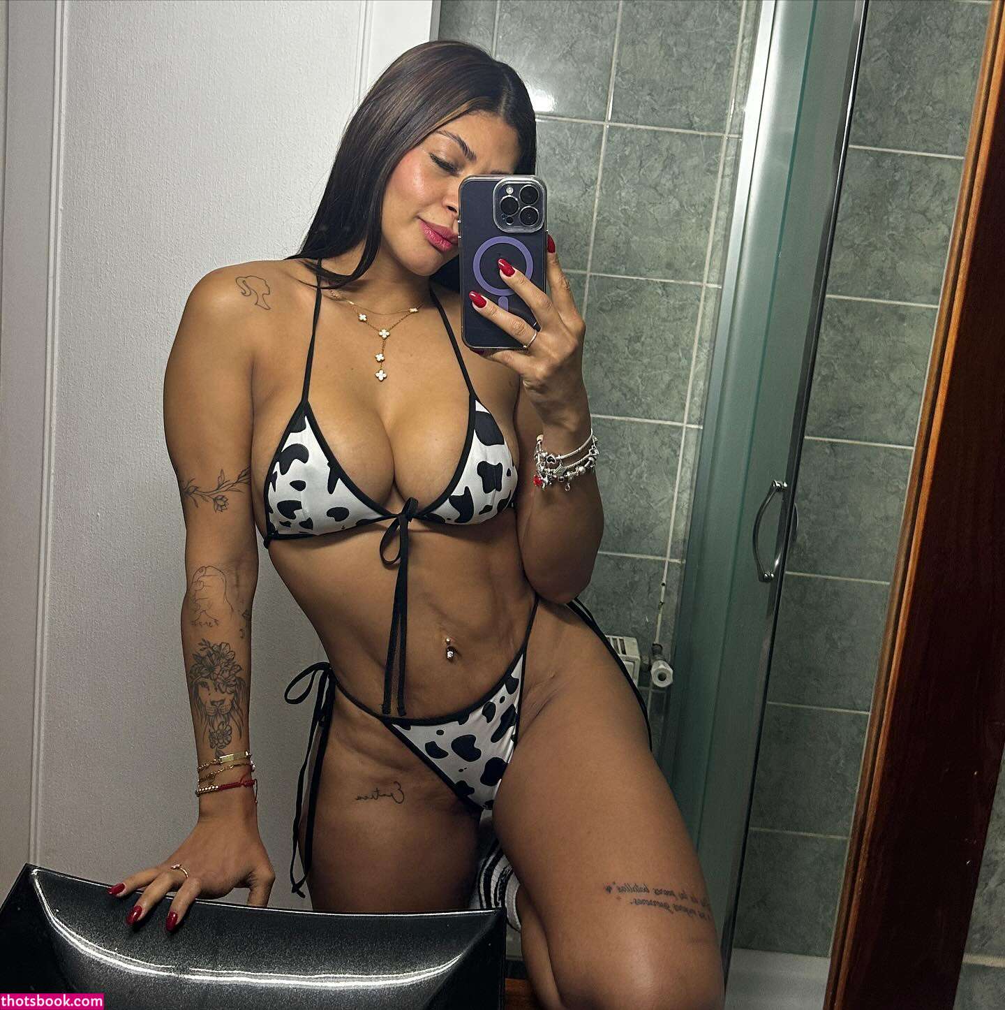 Marian Cardenas Photo #8