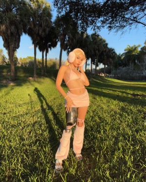 Shibuya Bambi Photo #9