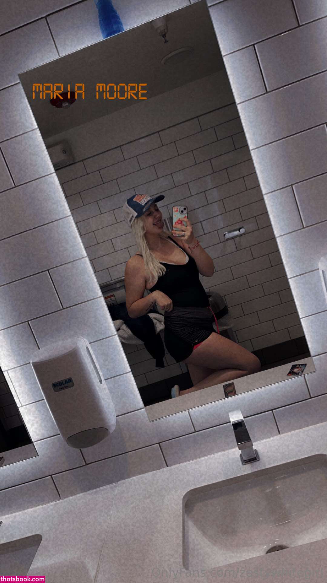 Zestywhitegirl Photo #2