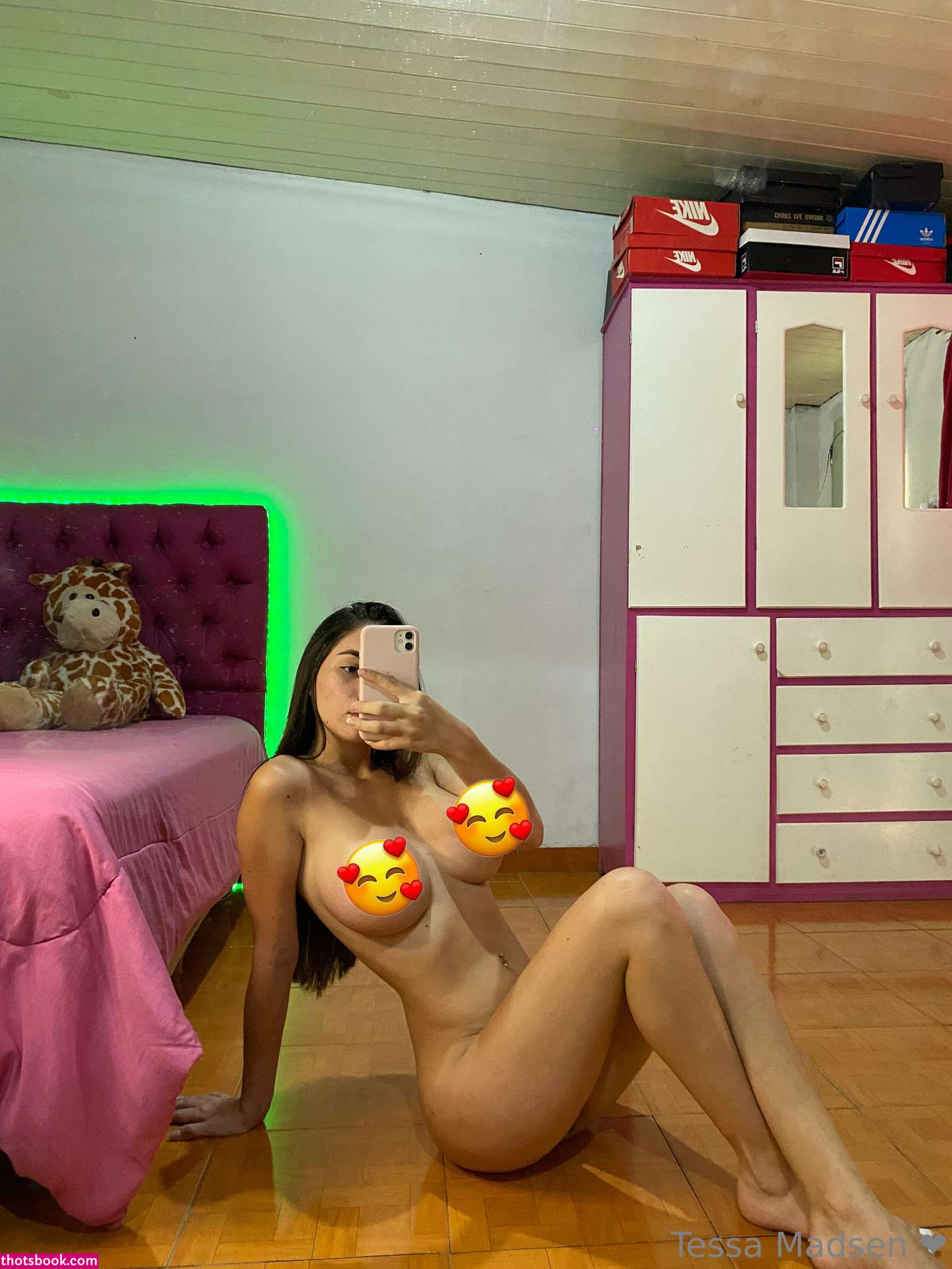 Tessa Madsen Photo #10