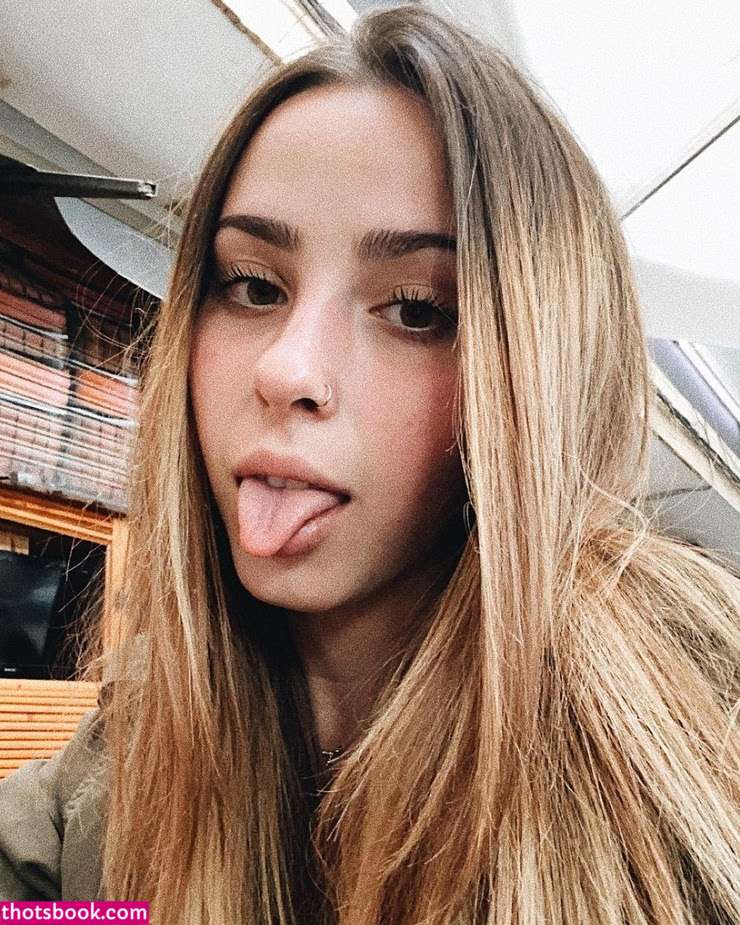 Claudia Icardo Photo #20