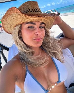 Joanna Marie Photo #17