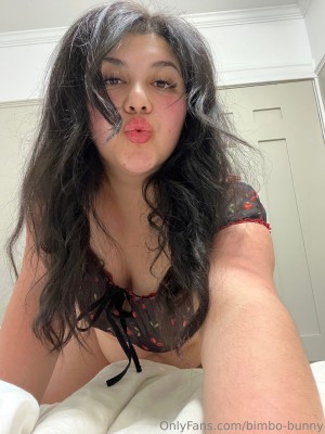 Local Bimbo Photo #7