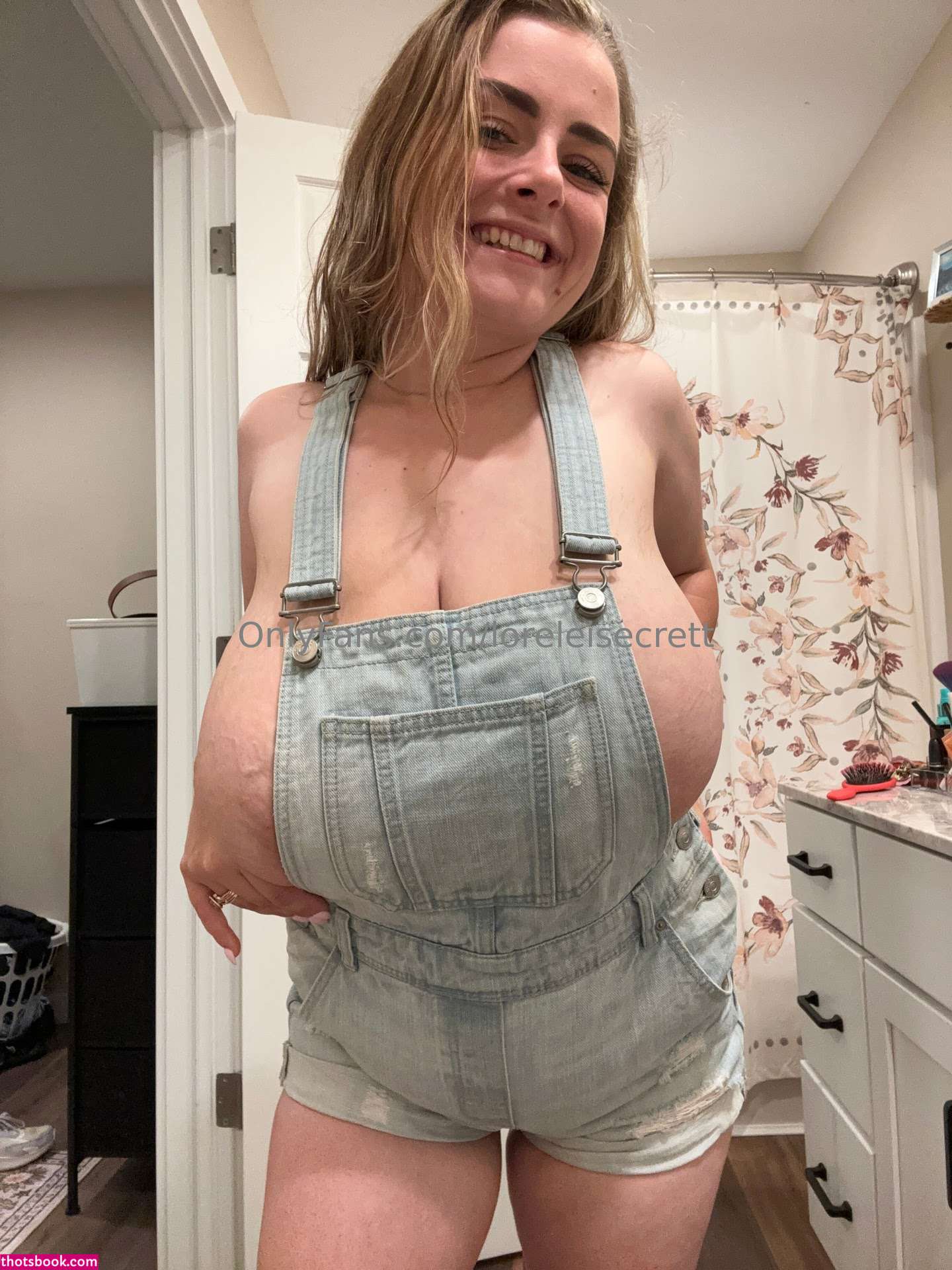 Loreleisecrett Photo #6