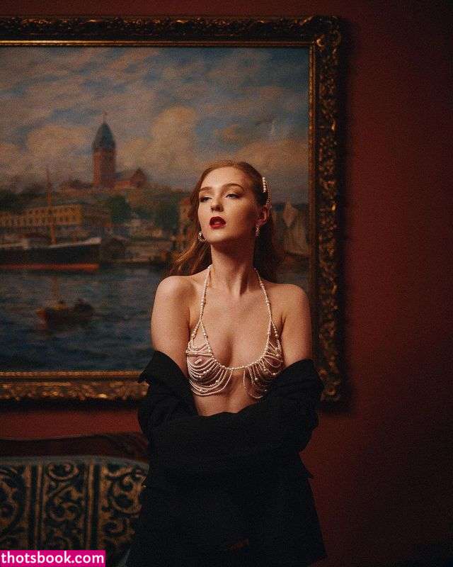 Beatrice Smith Photo #4