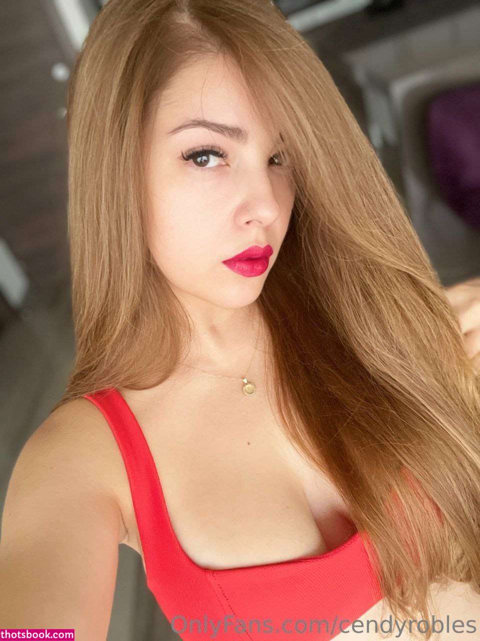 Cendy Robles Photo #22