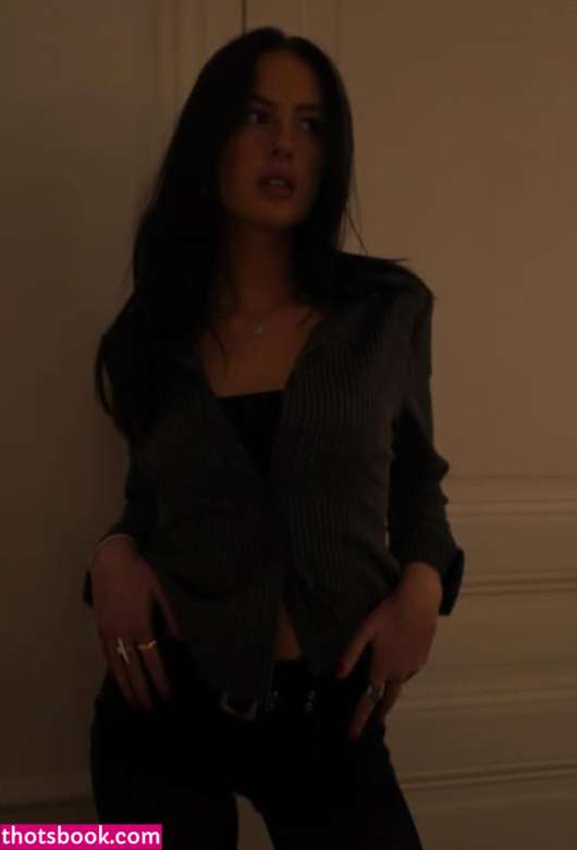 Oliviarcox Photo #11