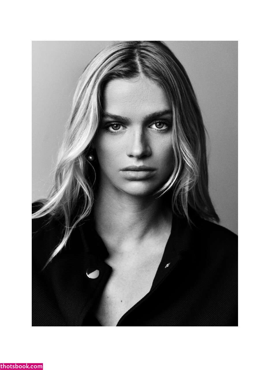 sarahhandss Photo #3