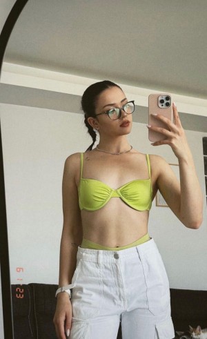 Feride Ozdinc Photo #2