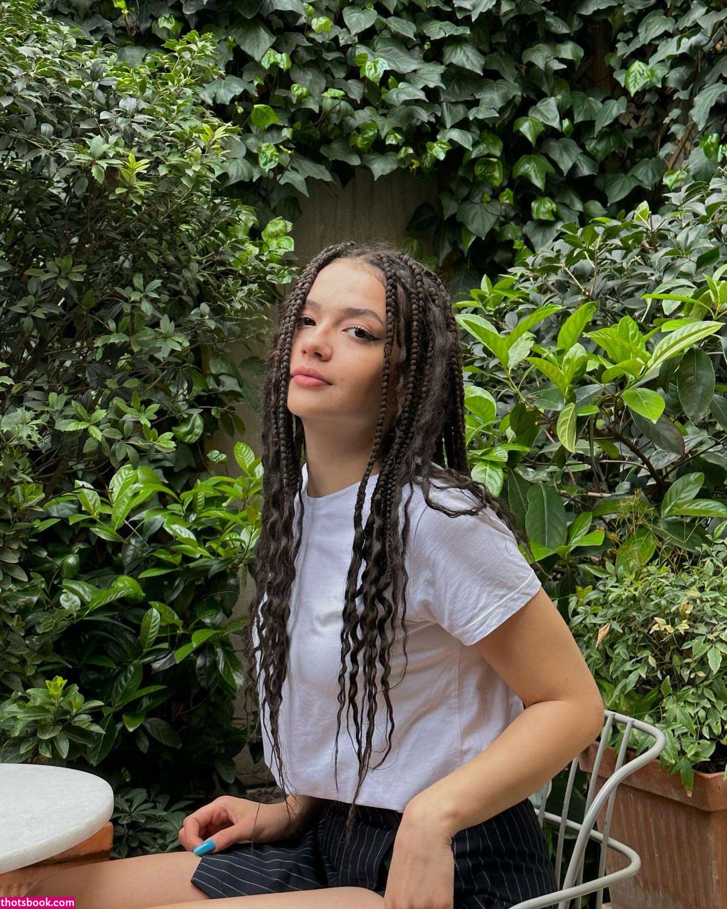 Feride Ozdinc Photo #23