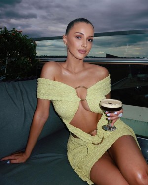 Kika Durisova Photo #14