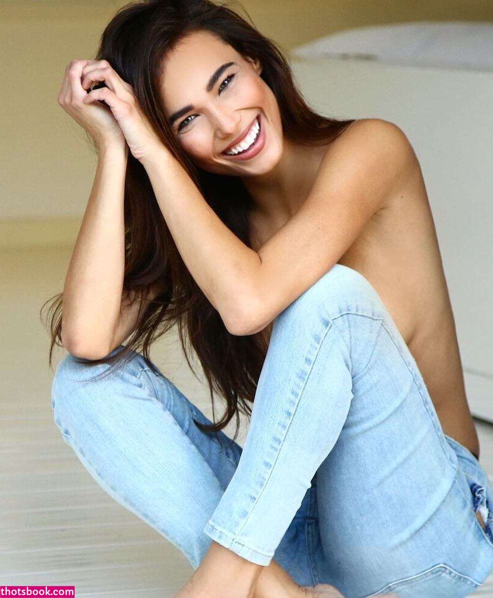 Lisa Dillon Photo #32