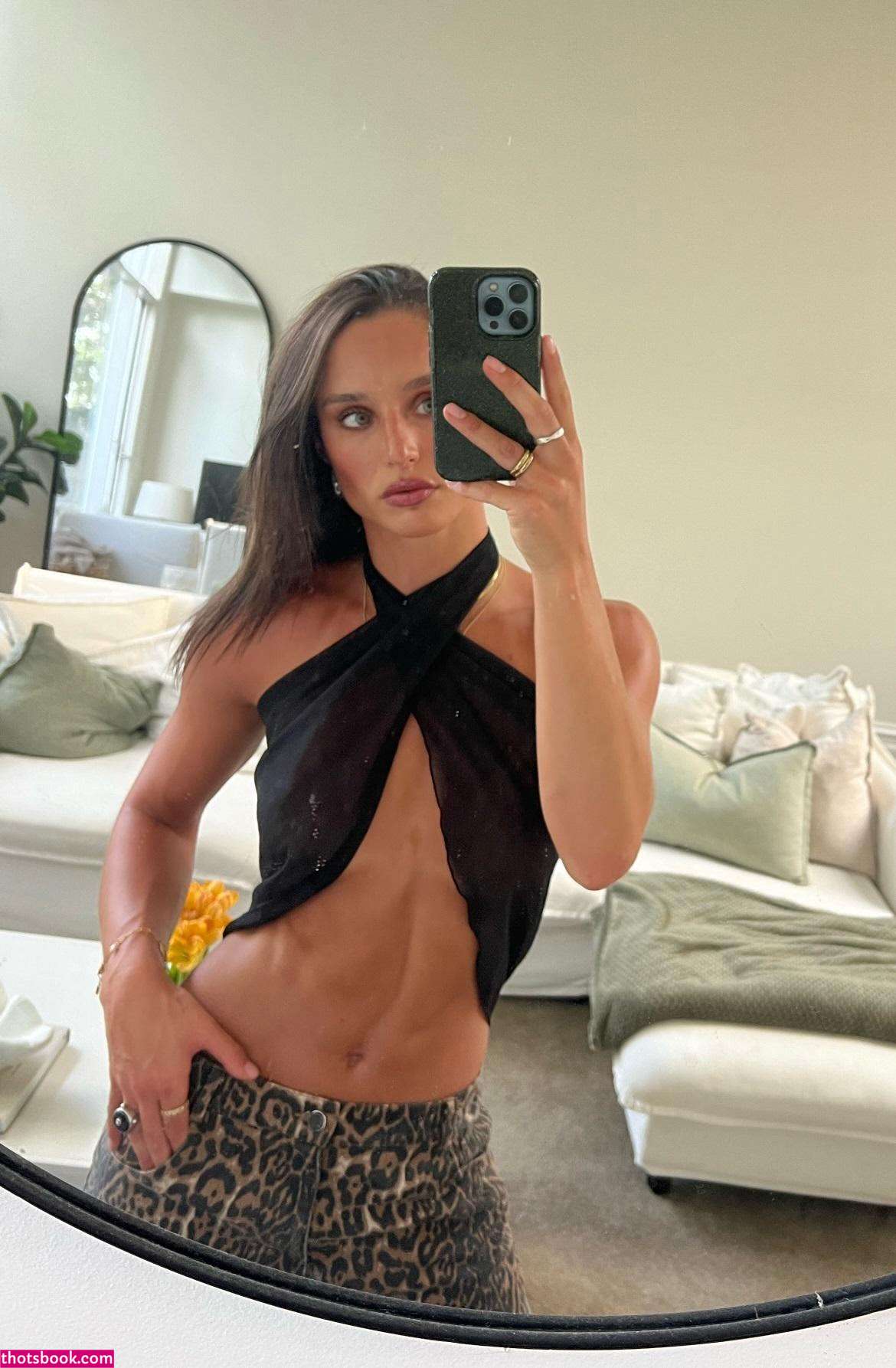 Olivia Kelly Photo #2