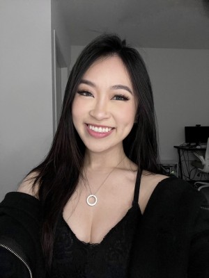 Theresa Nguyen Photo #24