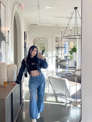 Theresa Nguyen Photo #28