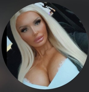 xhaleyrose Photo #10